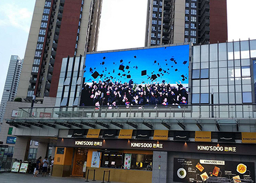 P10-outdoor-LED-screen-5